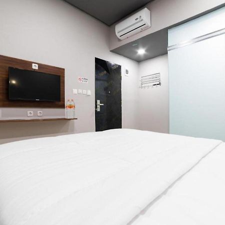Glamour Hotel And Spa Medan Kültér fotó