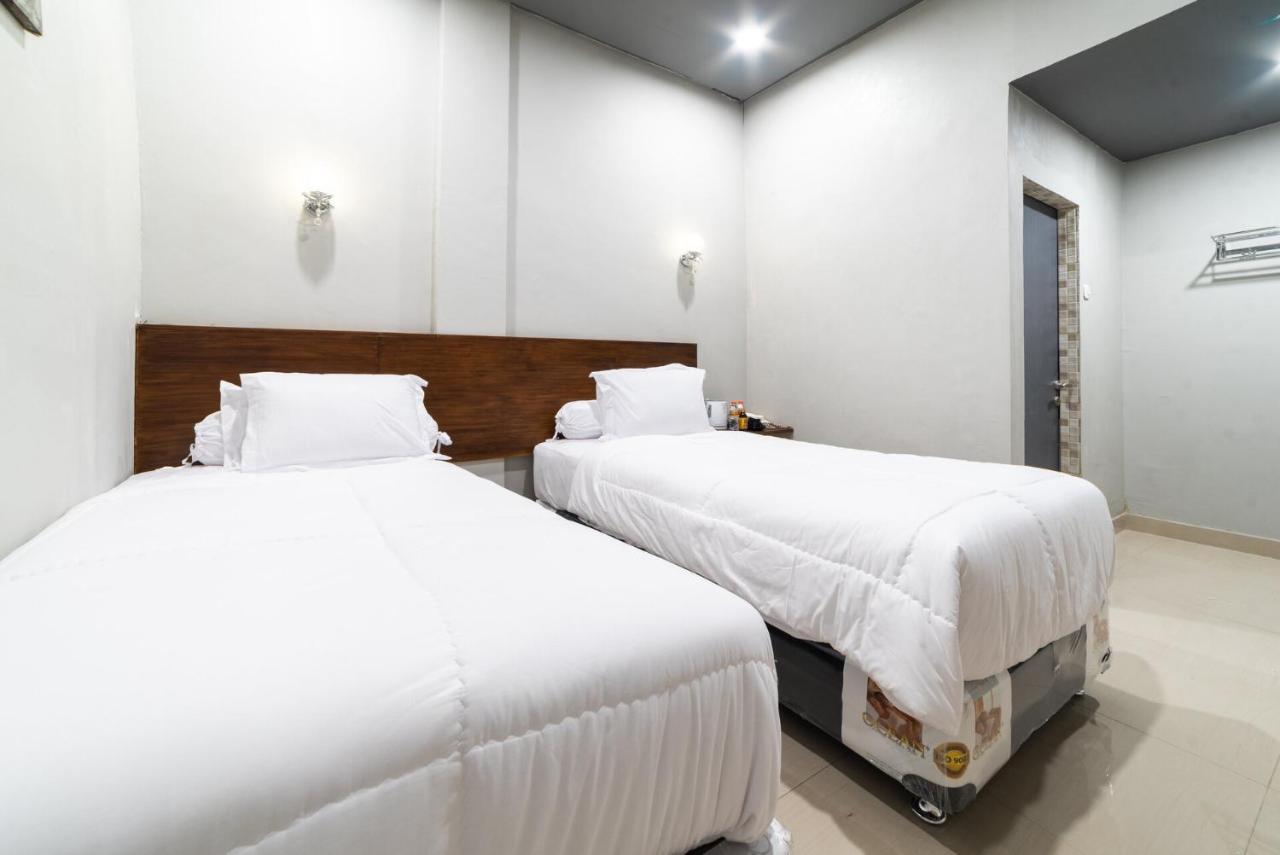 Glamour Hotel And Spa Medan Kültér fotó