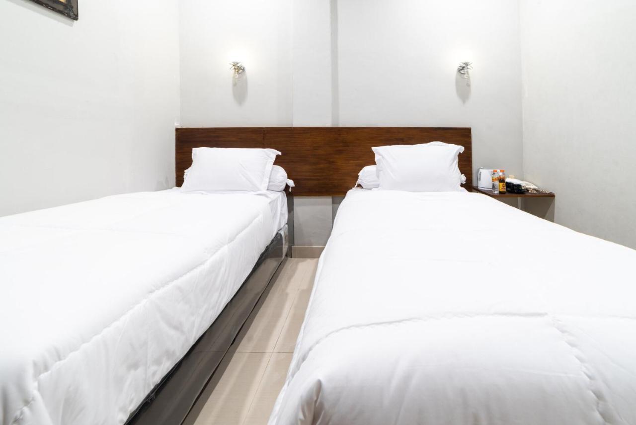 Glamour Hotel And Spa Medan Kültér fotó